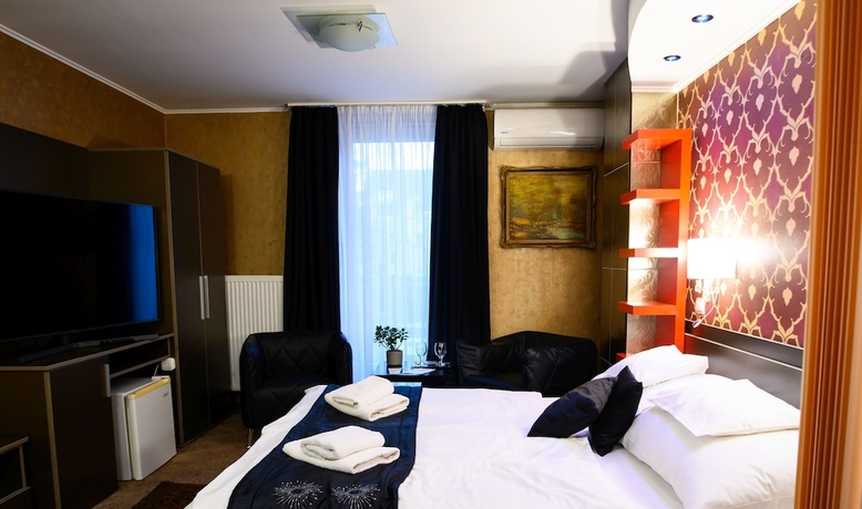 Imagen de la habitación del Hotel Palerm&oacute; Panzi&oacute;. Foto 7