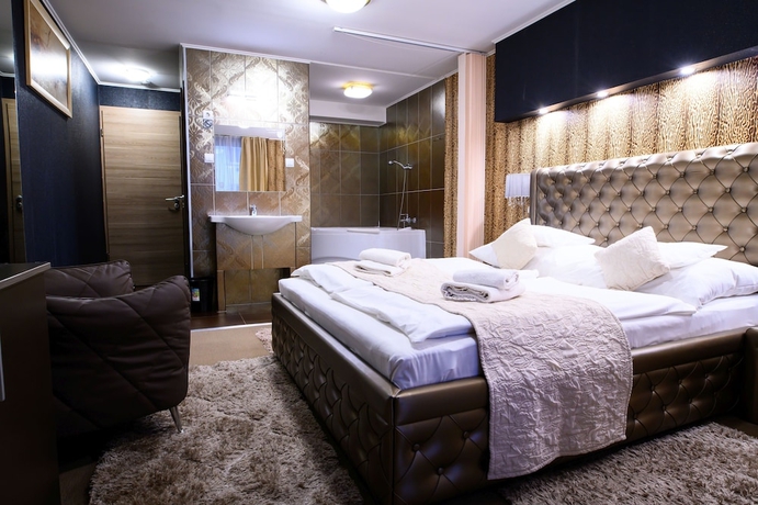 Imagen de la habitación del Hotel Palerm&oacute; Panzi&oacute;. Foto 10