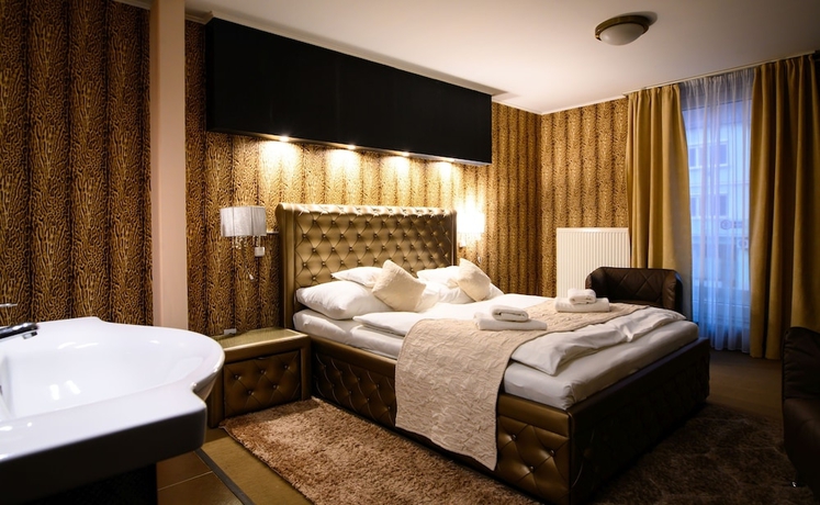 Imagen de la habitación del Hotel Palerm&oacute; Panzi&oacute;. Foto 12