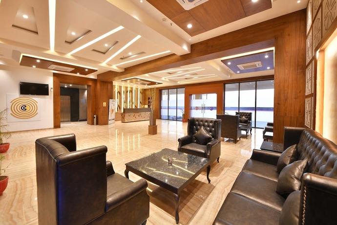 Imagen de los interiores del Hotel Palette - Royal Palace Morbi. Foto 15