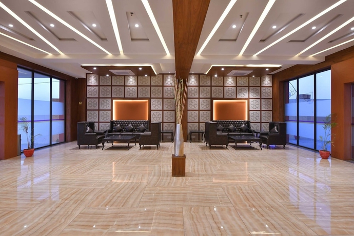 Imagen de los interiores del Hotel Palette - Royal Palace Morbi. Foto 17