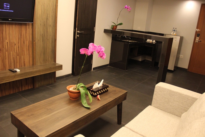 Imagen de los interiores del Hotel Palette Seminyak. Foto 10