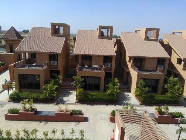 Imagen general del Hotel Palette The Royal Castle Resort Rajkot. Foto 1