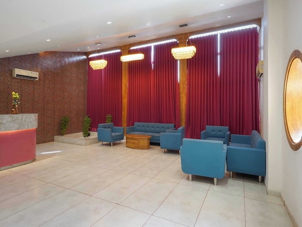 Imagen de los interiores del Hotel Palette The Royal Castle Resort Rajkot. Foto 14