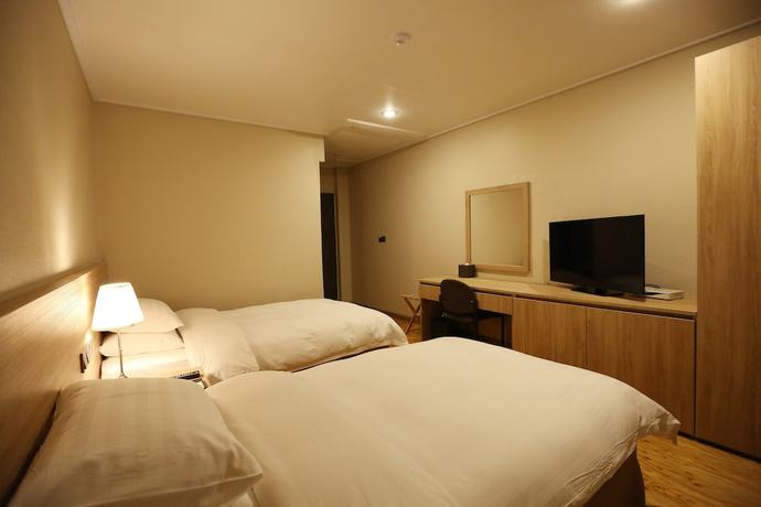 Imagen de la habitación del Hotel Palgong Emillia. Foto 17