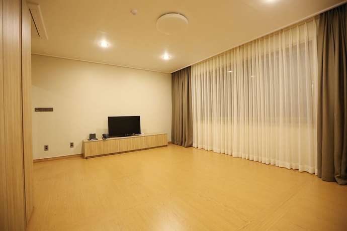 Imagen de la habitación del Hotel Palgong Emillia. Foto 19