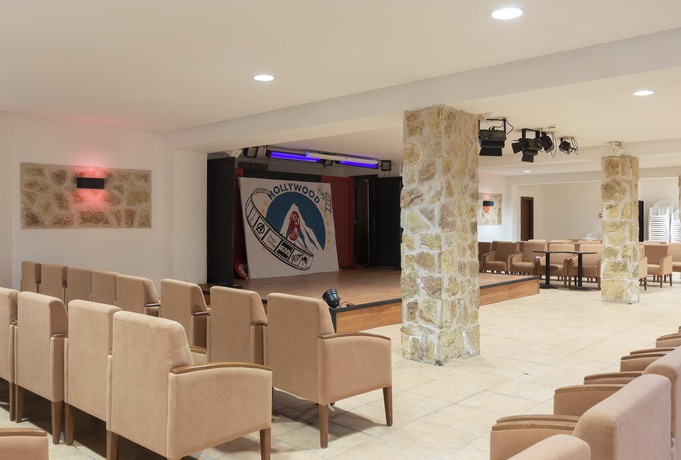 Imagen de los interiores del Hotel Palia Dolce Farniente. Foto 14