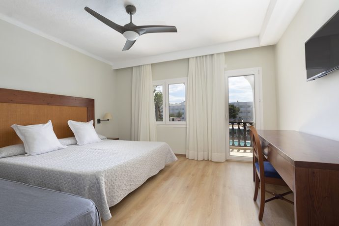 Imagen de la habitación del Hotel Palia Dolce Farniente. Foto 5