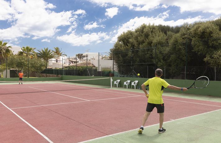 Imagen de los exteriores del Hotel Palia Dolce Farniente. Foto 11