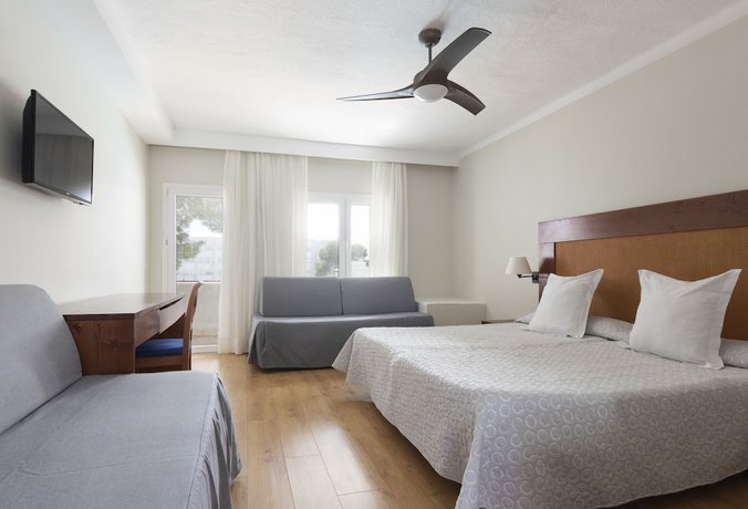 Imagen de la habitación del Hotel Palia Dolce Farniente. Foto 7