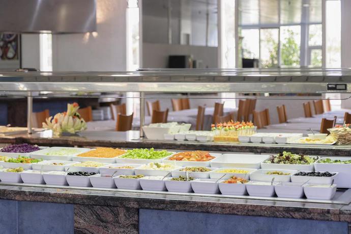 Imagen del bar/restaurante del Hotel Palia Don Pedro. Foto 2