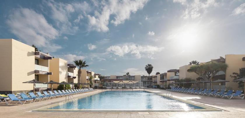 Imagen de la piscina del Hotel Palia Don Pedro. Foto 12