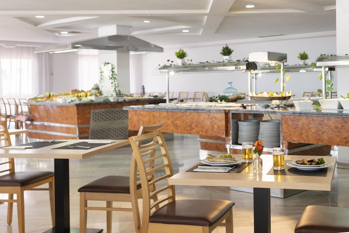 Imagen del bar/restaurante del Hotel Palia La Roca. Foto 5