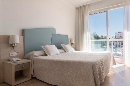 Imagen de la habitación del Hotel Palia Las Palomas. Foto 4