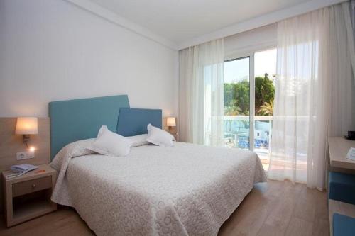 Imagen de la habitación del Hotel Palia Las Palomas. Foto 7