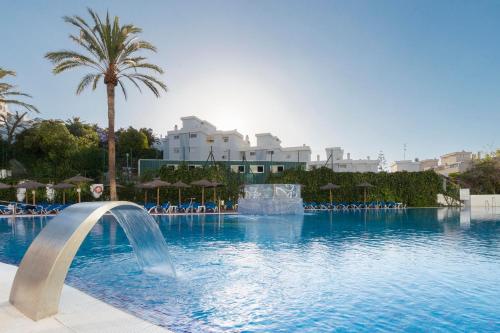 Imagen de la piscina del Hotel Palia Las Palomas. Foto 12
