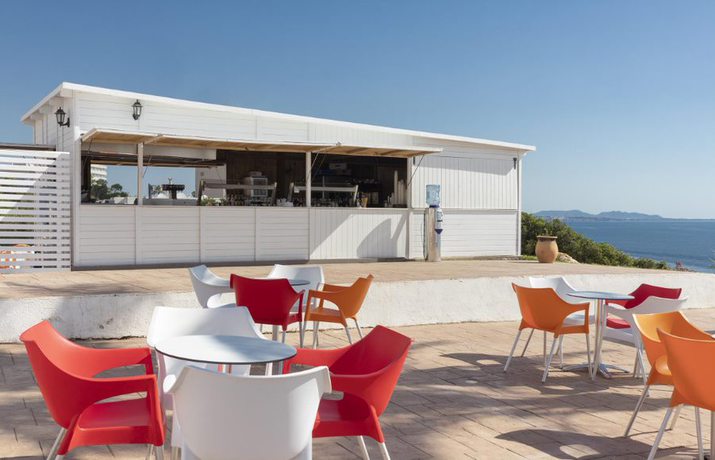 Imagen del bar/restaurante del Hotel Palia Maria Eugenia. Foto 2