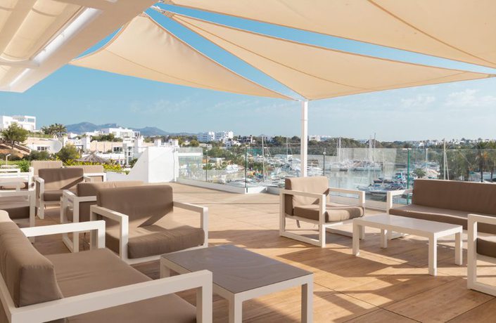 Imagen del bar/restaurante del Hotel Palia Puerto del Sol. Foto 14