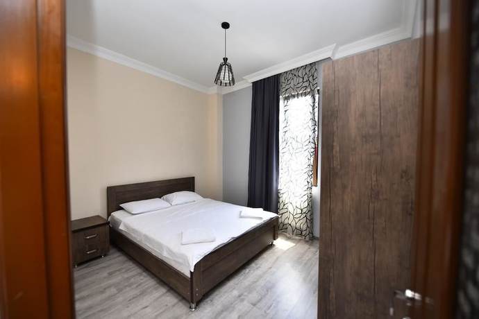 Imagen de la habitación del Hotel Paliashvili. Foto 5