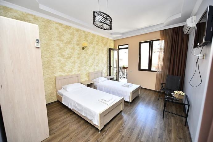 Imagen de la habitación del Hotel Paliashvili. Foto 10