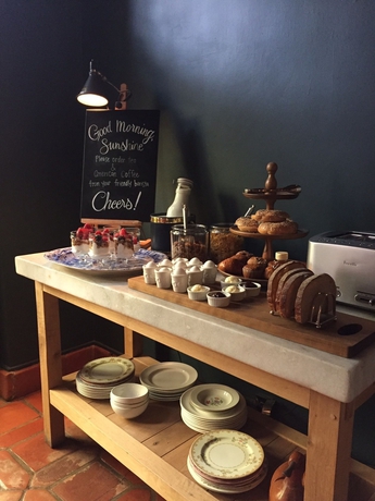 Imagen del bar/restaurante del Hotel Palihouse Santa Monica. Foto 2