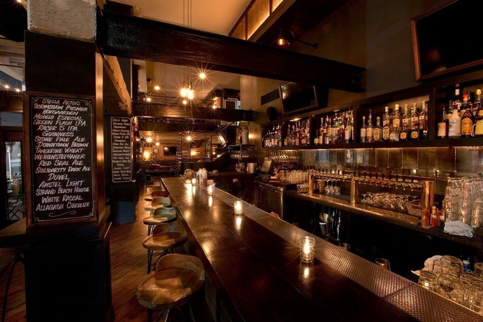 Imagen del bar/restaurante del Hotel Palihouse West Hollywood, Beverly Hills. Foto 2