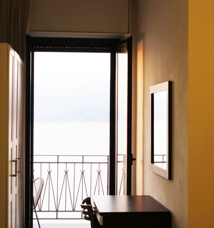 Imagen de la habitación del Hotel Palinuro. Foto 5
