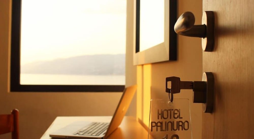 Imagen de la habitación del Hotel Palinuro. Foto 12