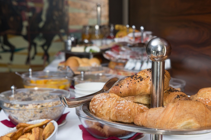 Imagen del bar/restaurante del Hotel Palio Asti. Foto 7