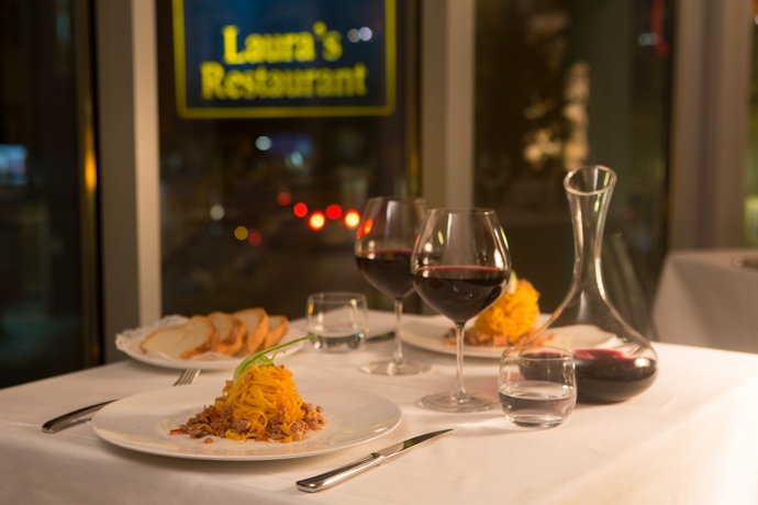 Imagen del bar/restaurante del Hotel Palio Asti. Foto 8