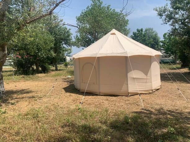Imagen general del Hotel Paliouri Luxury Bungalows. Foto 17