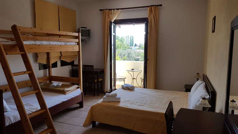 Imagen de la habitación del Hotel Palirria and Studios. Foto 4