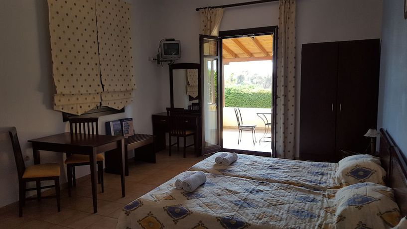 Imagen de la habitación del Hotel Palirria and Studios. Foto 5