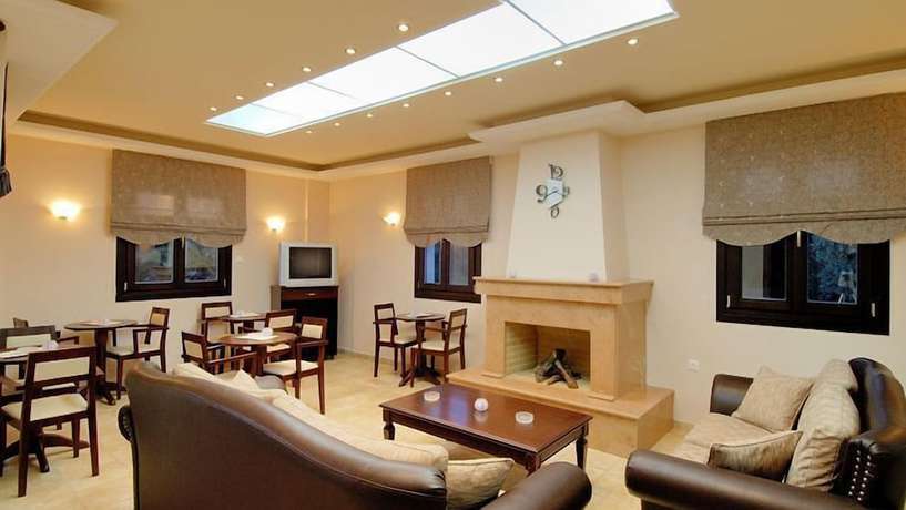 Imagen de los interiores del Hotel Palirria and Studios. Foto 17