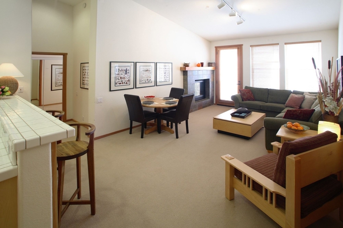 Imagen de la habitación del Hotel Palisades Tahoe Lodge. Foto 4