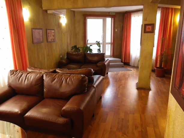 Imagen de los interiores del Hotel Palitra Family. Foto 19