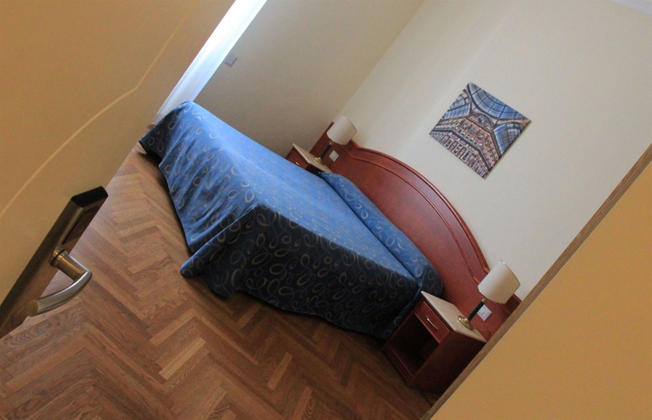 Imagen de la habitación del Hotel Palladio, Milán. Foto 5