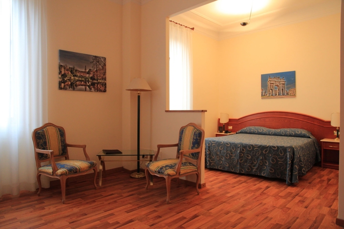 Imagen de la habitación del Hotel Palladio, Milán. Foto 10