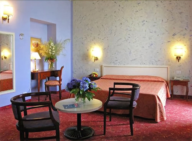 Imagen de la habitación del Hotel Pallanza. Foto 7