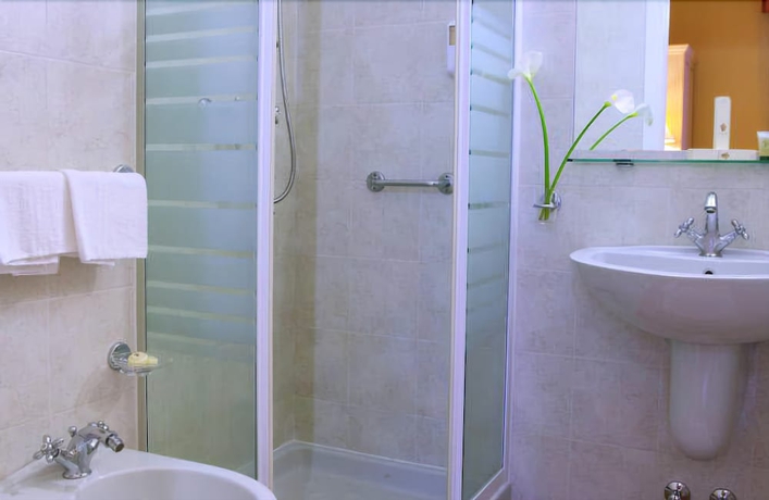 Imagen de la habitación del Hotel Pallanza. Foto 9