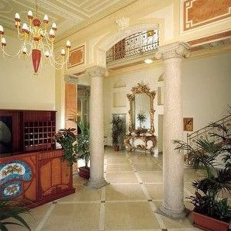 Imagen de los interiores del Hotel Pallanza. Foto 11