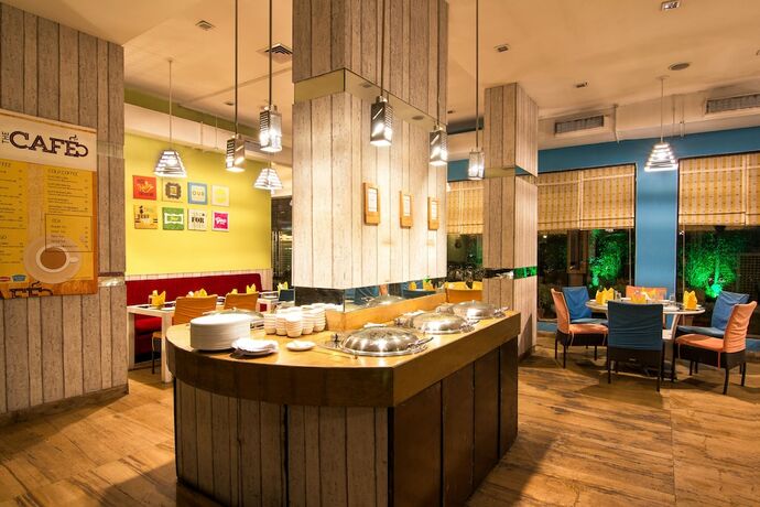 Imagen del bar/restaurante del Hotel Pallavi &aacute;vida. Foto 14