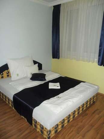 Imagen general del Hotel Palm, Baktal&oacute;r&aacute;nth&aacute;za. Foto 4