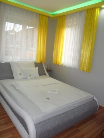 Imagen general del Hotel Palm, Baktal&oacute;r&aacute;nth&aacute;za. Foto 5