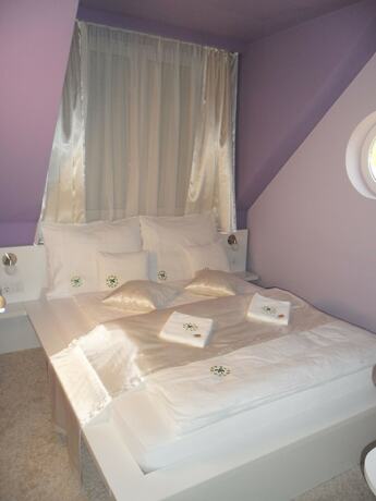 Imagen general del Hotel Palm, Baktal&oacute;r&aacute;nth&aacute;za. Foto 12