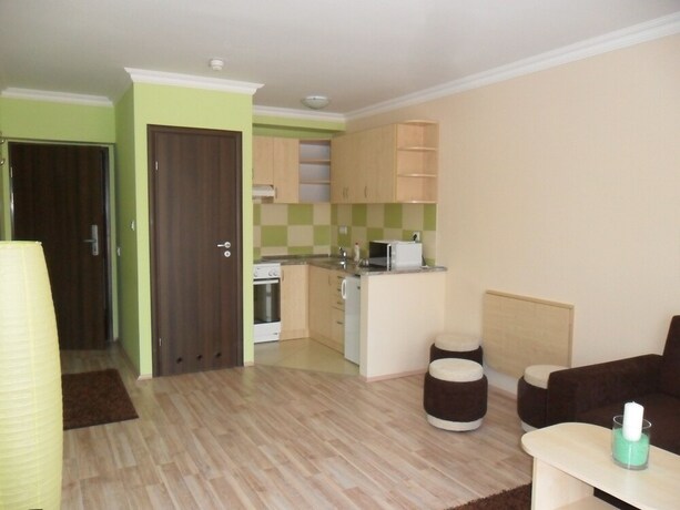 Imagen de la habitación del Hotel Palm, Baktal&oacute;r&aacute;nth&aacute;za. Foto 20