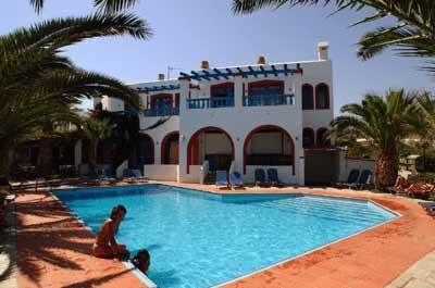 Imagen de la piscina del Hotel Palm Bay. Foto 6