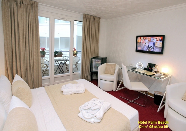 Imagen de la habitación del Hotel Palm Beach, Cannes. Foto 3