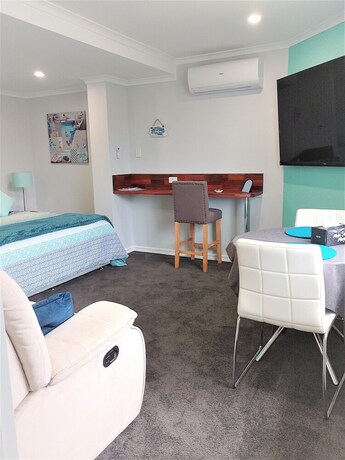 Imagen de la habitación del Hotel Palm Beach Guest House. Foto 12