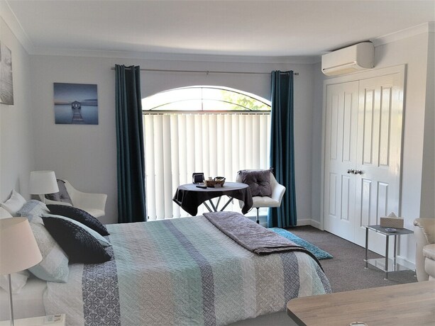 Imagen de la habitación del Hotel Palm Beach Guest House. Foto 33